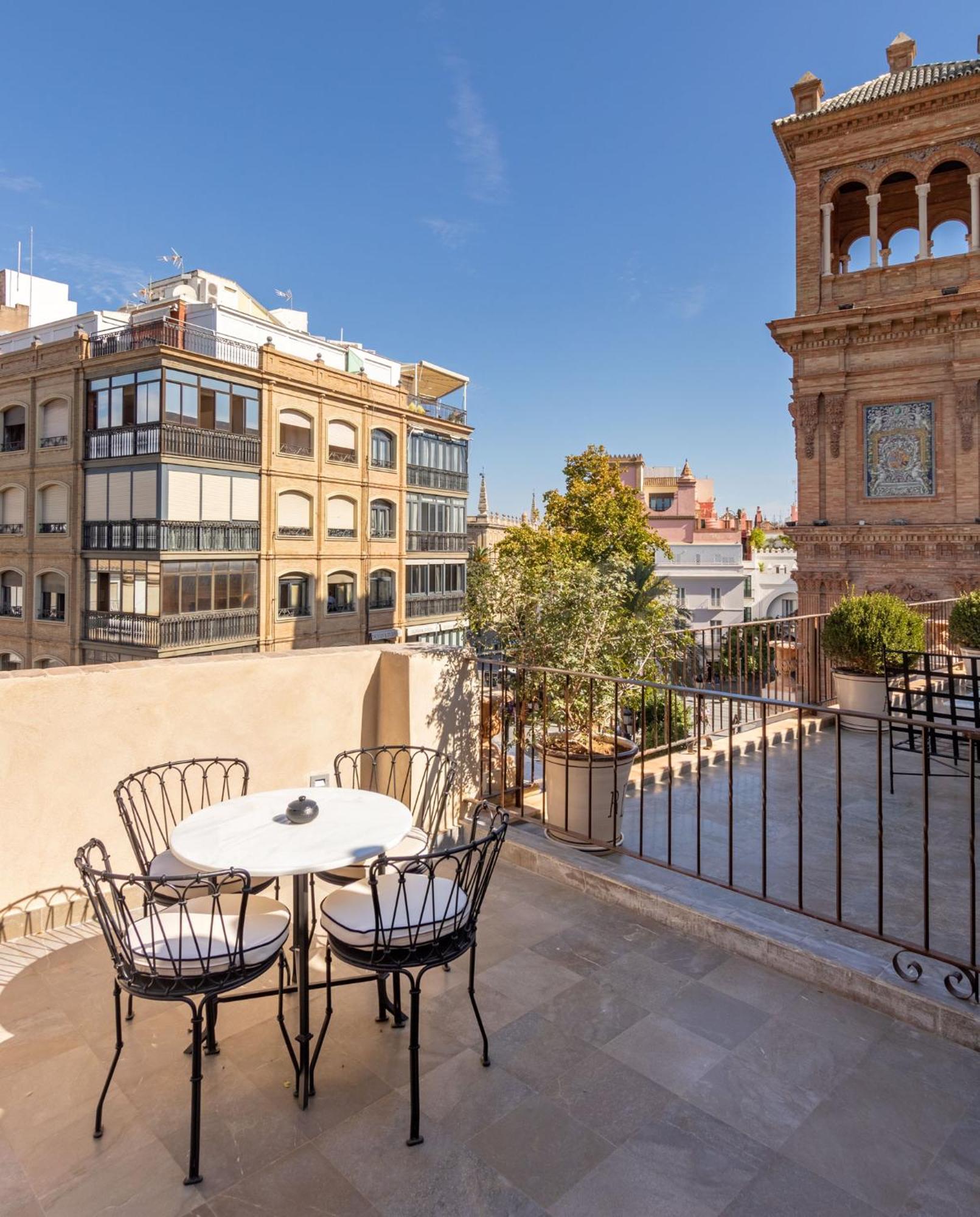 Casa De La Moneda Residences * Seville